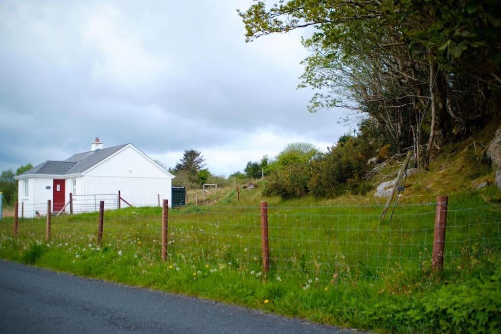 Mary Jane'S Cottage, Lettermacaward Doochary 외부 사진